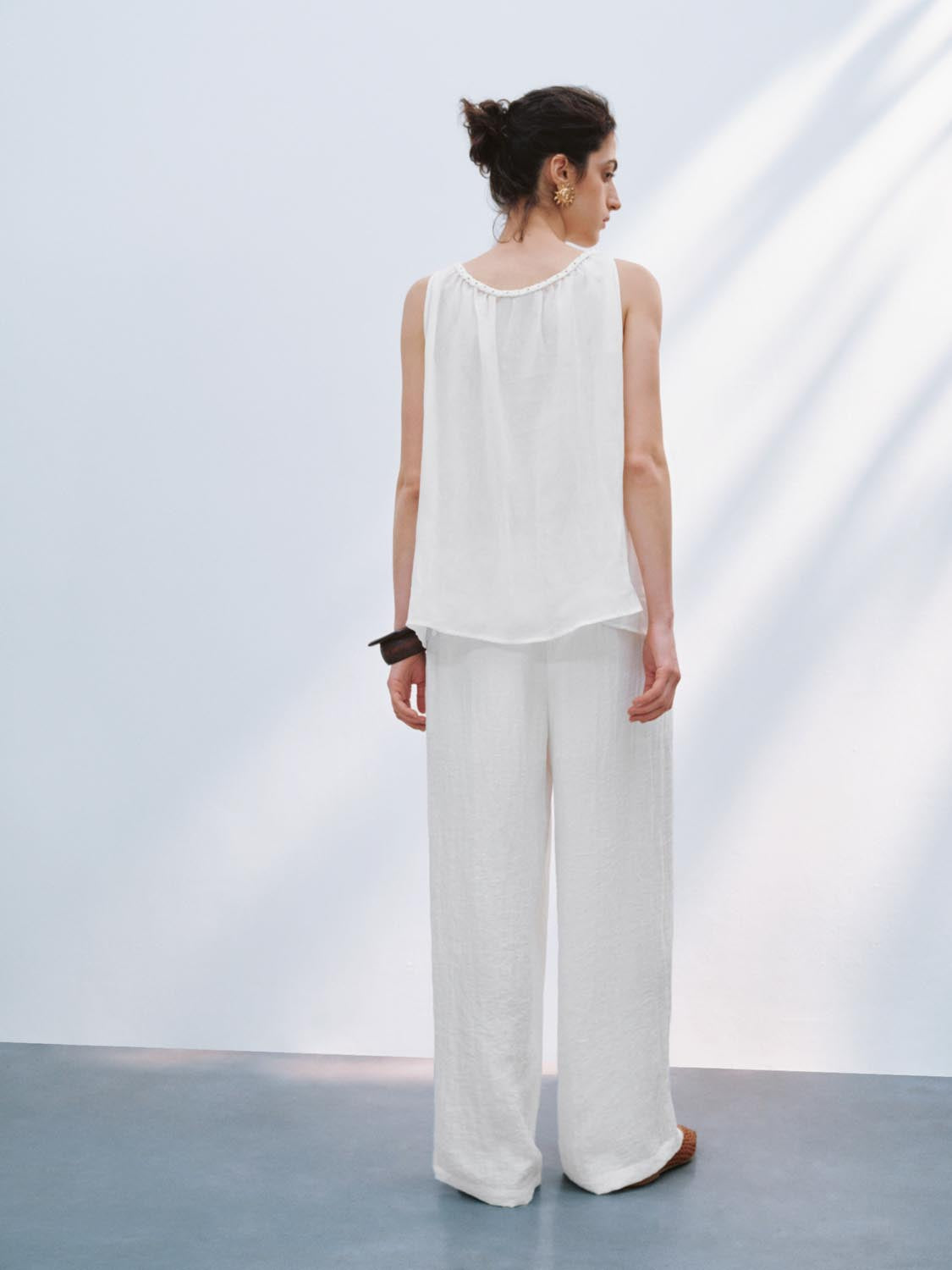 Sleeveless Blouses