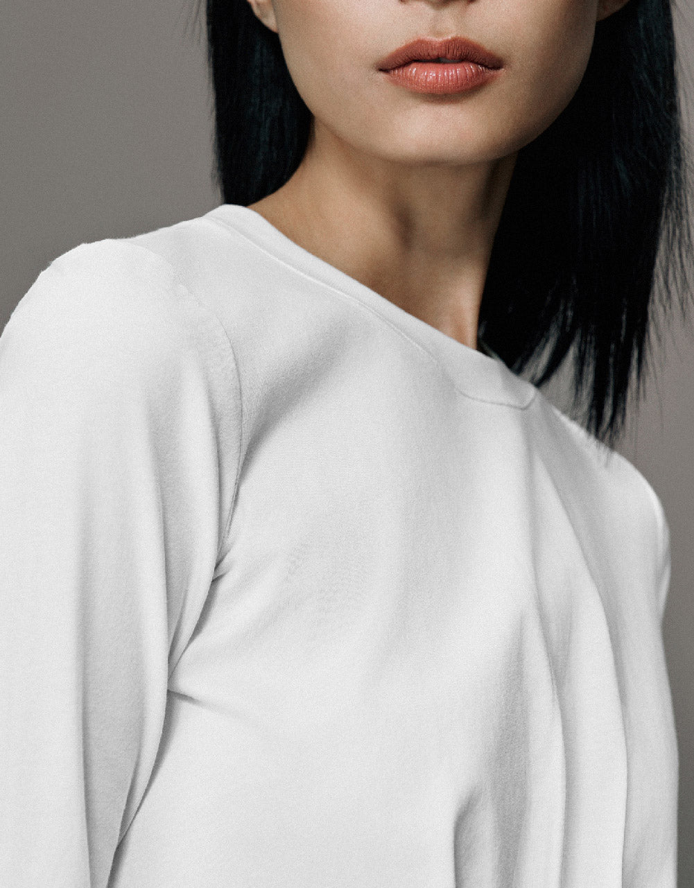 Asymmetric Crew Neck Skinny T-Shirt