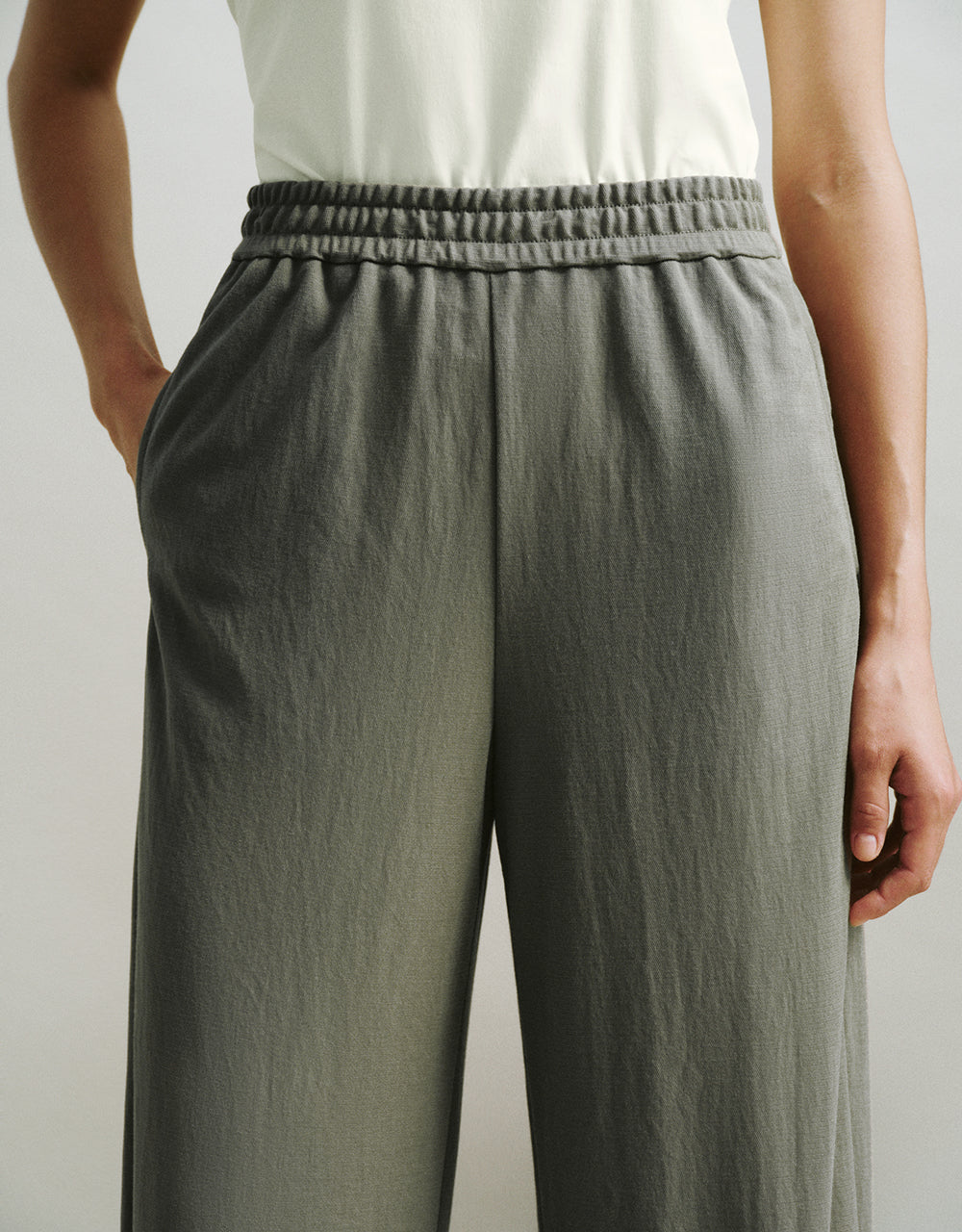 Elastic Waist Straight Pants
