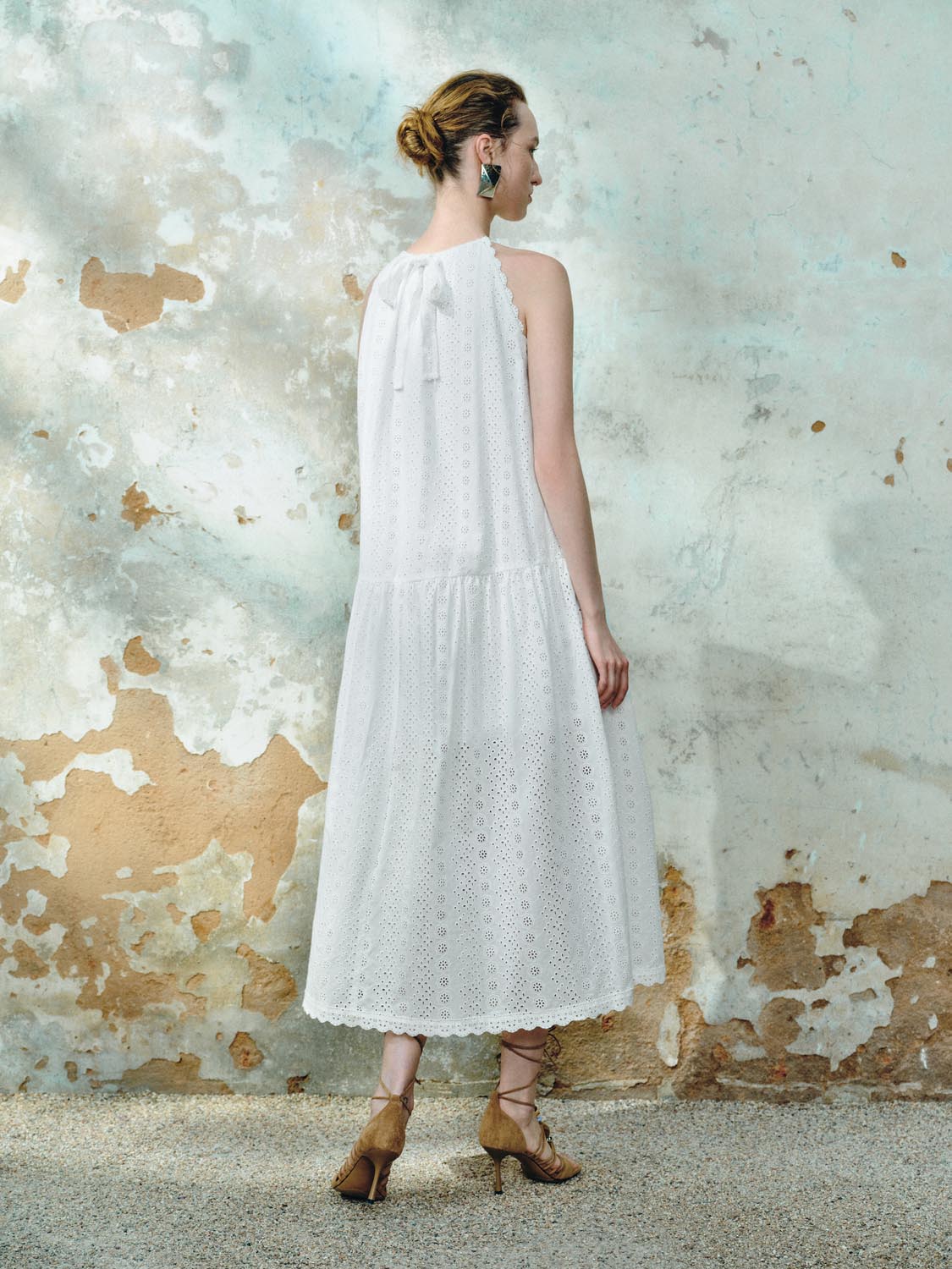 Lace Sleeveless Midi Dresses