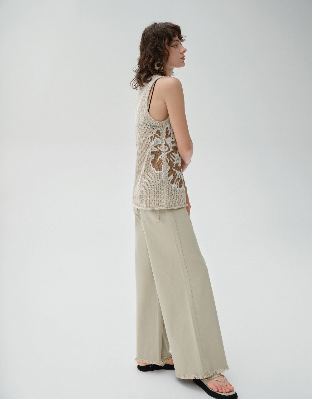 Leaf Printed Knitted Vest