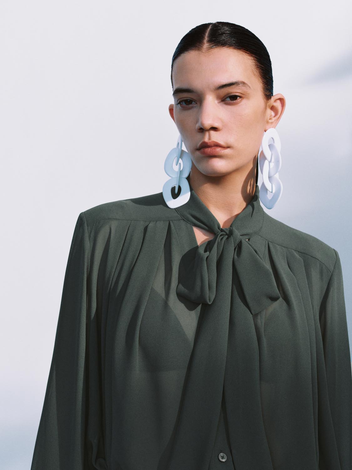 Scarf Décor Long Sleeve Shirts