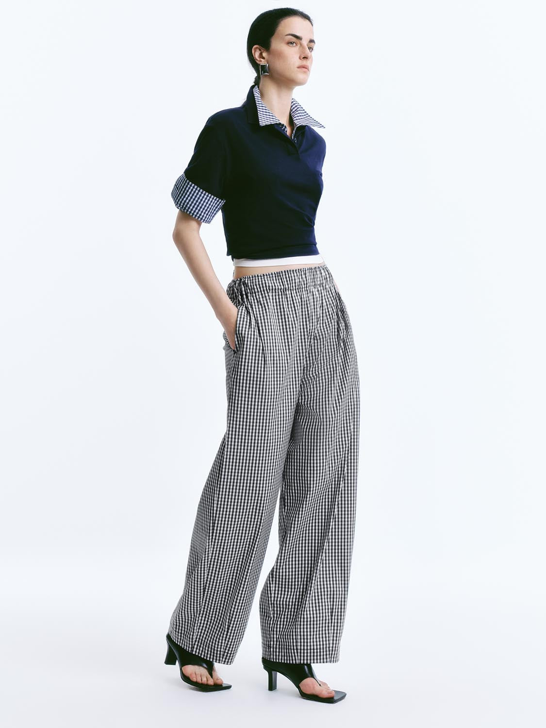Striped Carrot Fit Pants