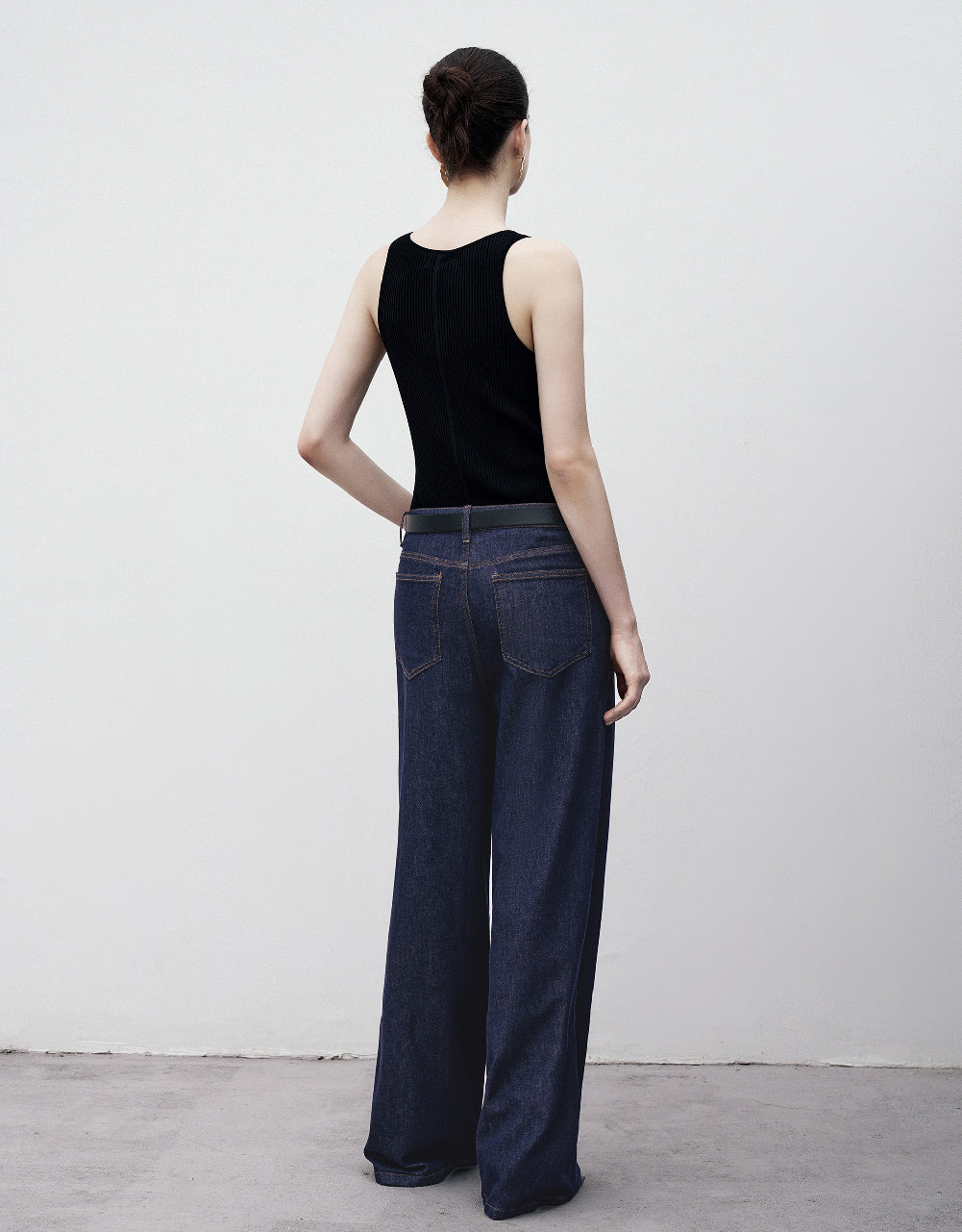 Crew Neck Knitted Tank Top