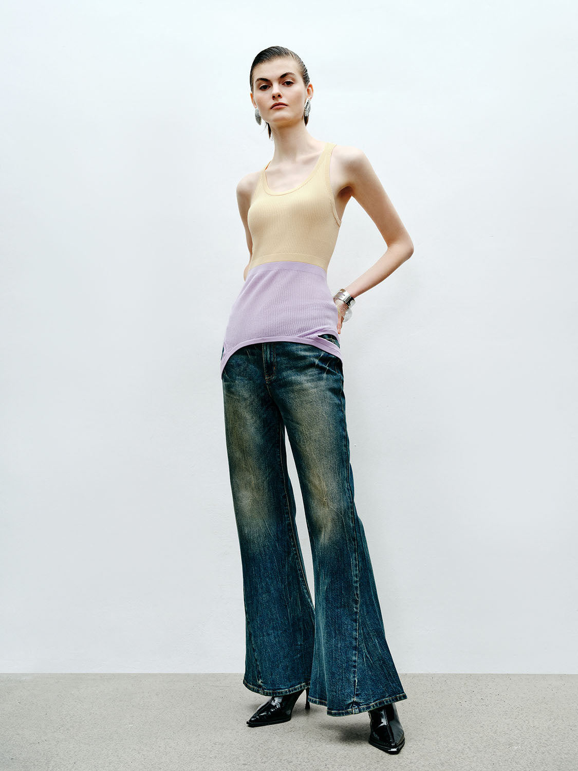 Sleeveless Knitted T-Shirts