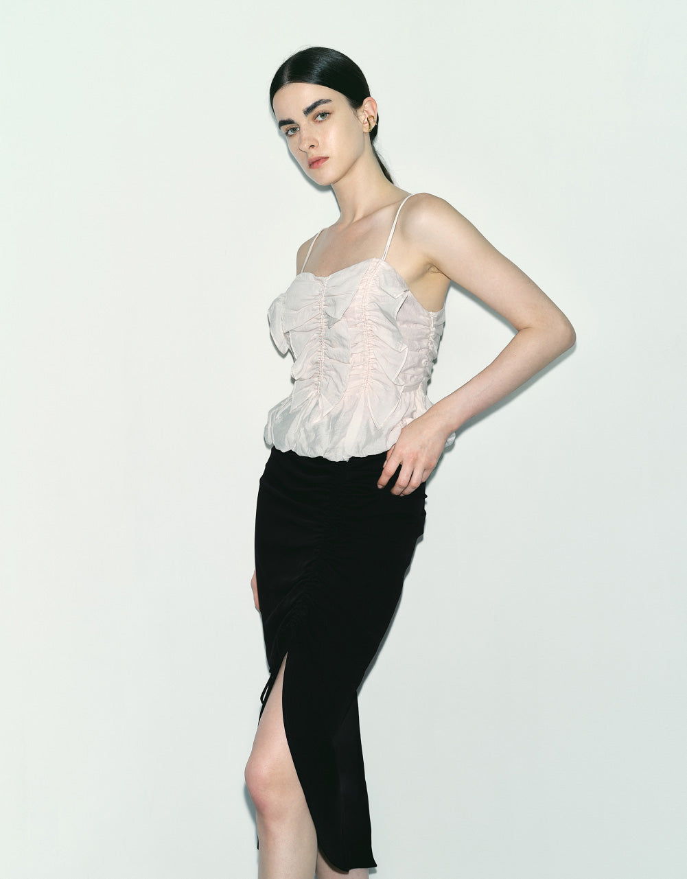 Sleeveless Off-Shoulder Overhead Shirt