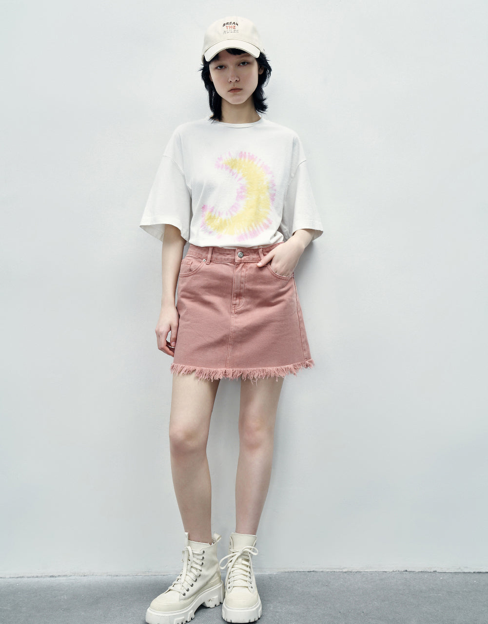 Moon Printed Straight T-Shirt