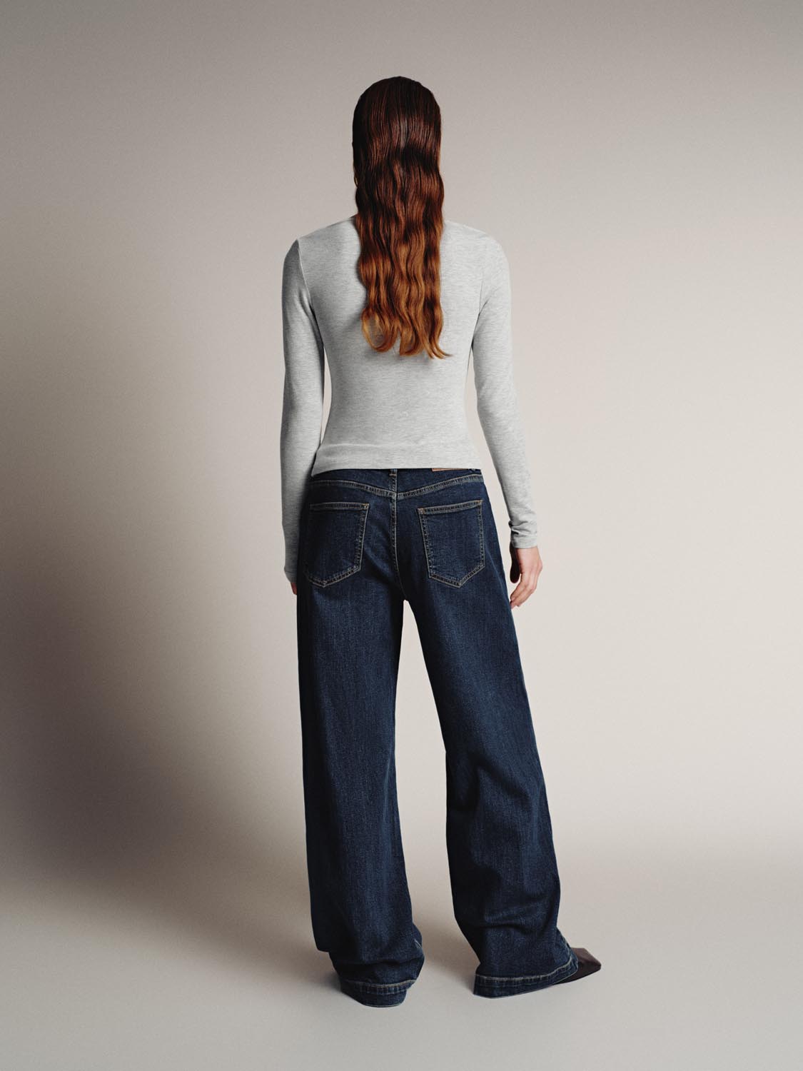 Ruched Long Flare Sleeve T-Shirts