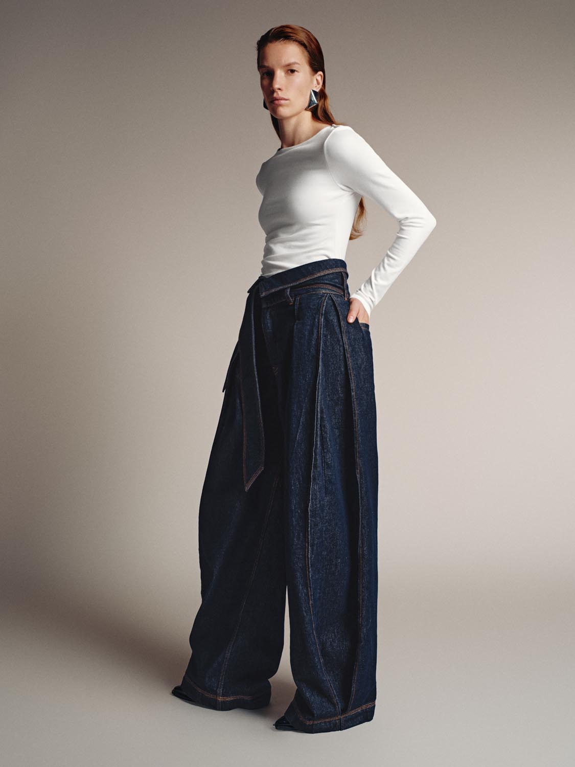 Ruched Long Flare Sleeve T-Shirts