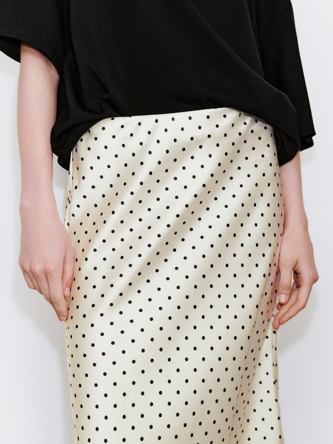 Polka Dotted Fishtail Midi Skirts