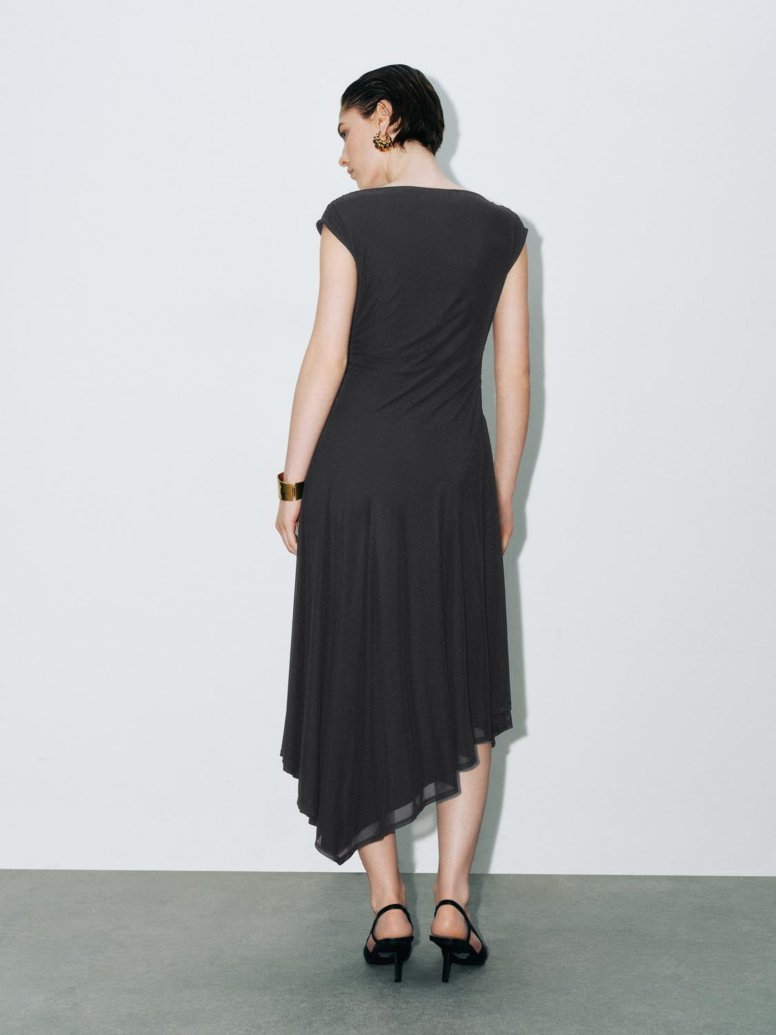 Sleeveless Irregular Hem Skater Maxi Dresses