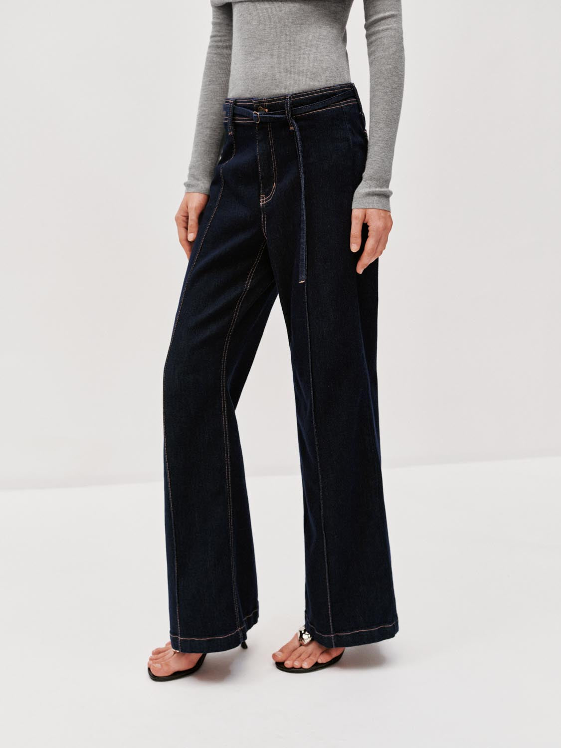 Seamed Wide Leg Jeans