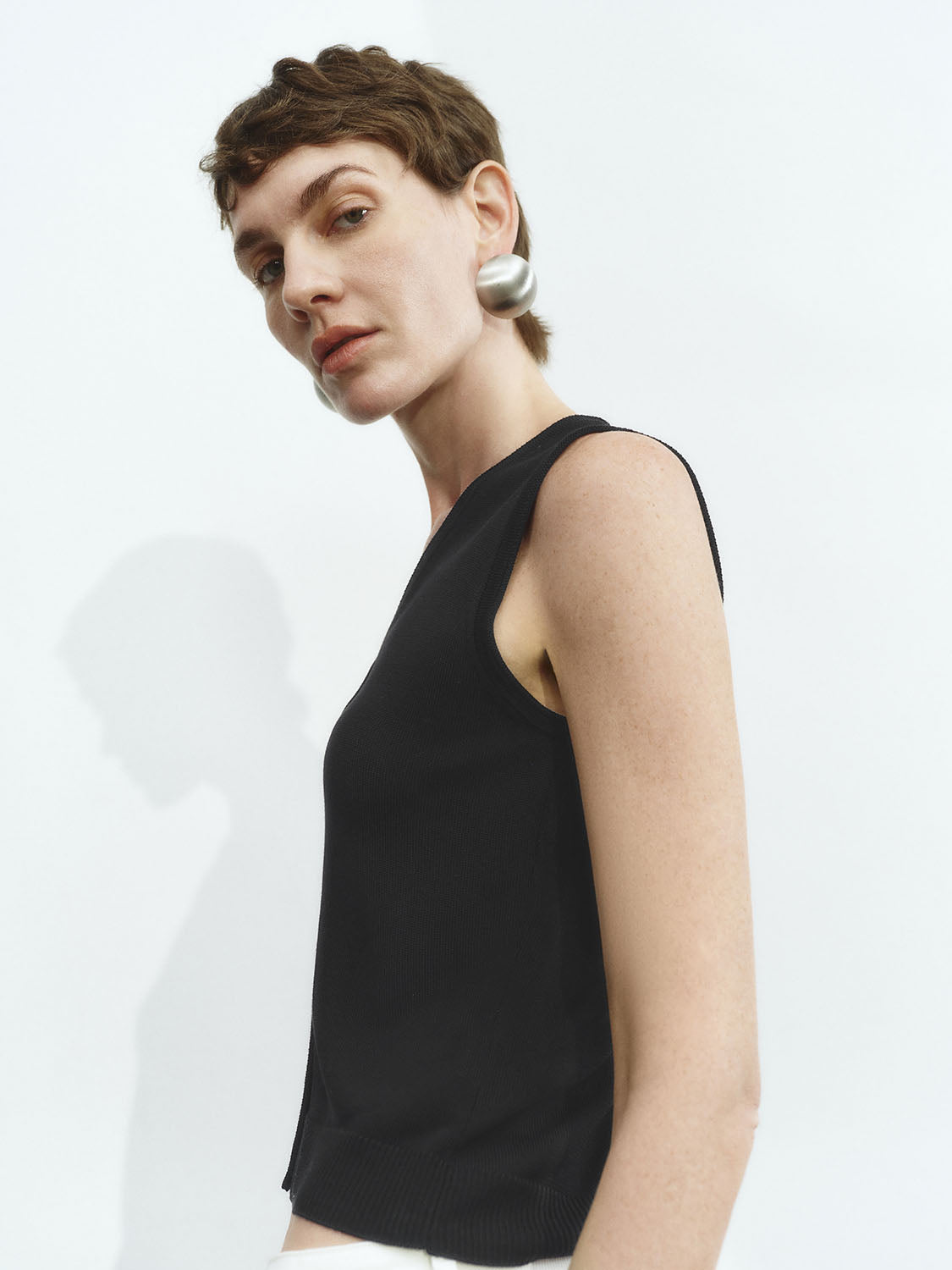 Sleeveless Knitted Cardigans
