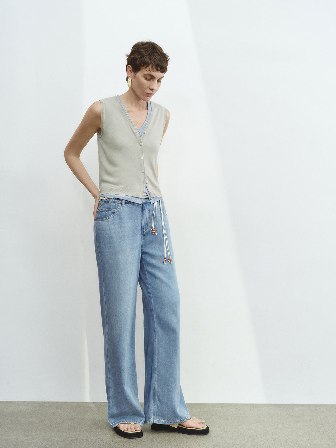 Sleeveless Knitted Cardigans