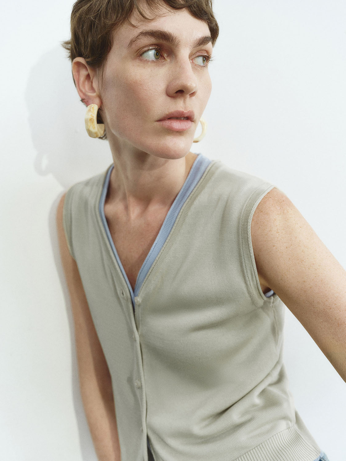 Sleeveless Knitted Cardigans