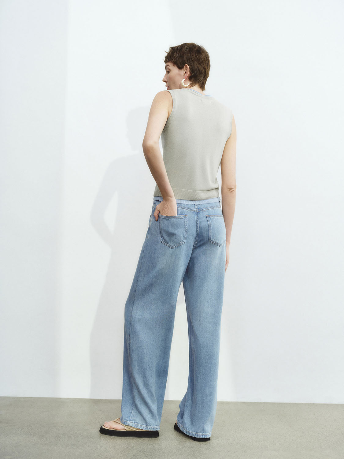 Sleeveless Knitted Cardigans