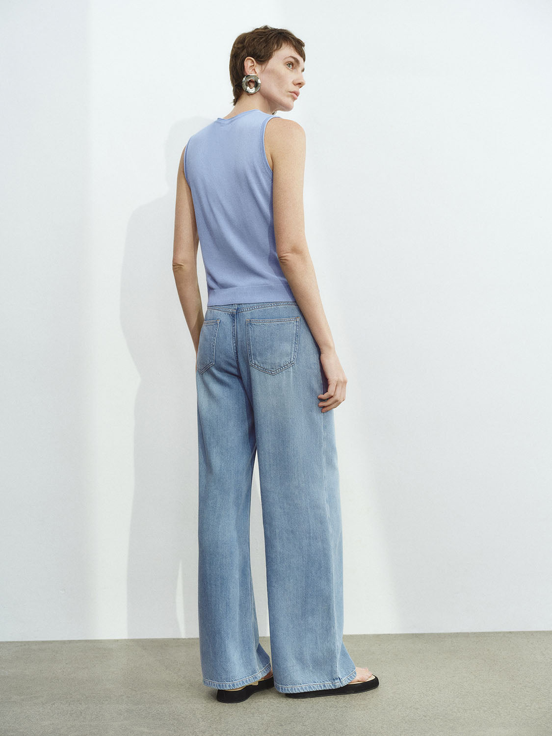Sleeveless Knitted Cardigans