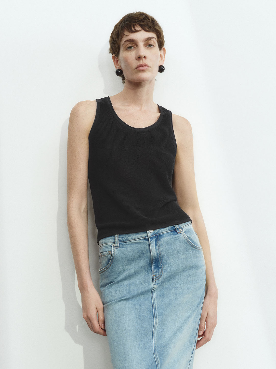 Knitted Sleeveless T-Shirts