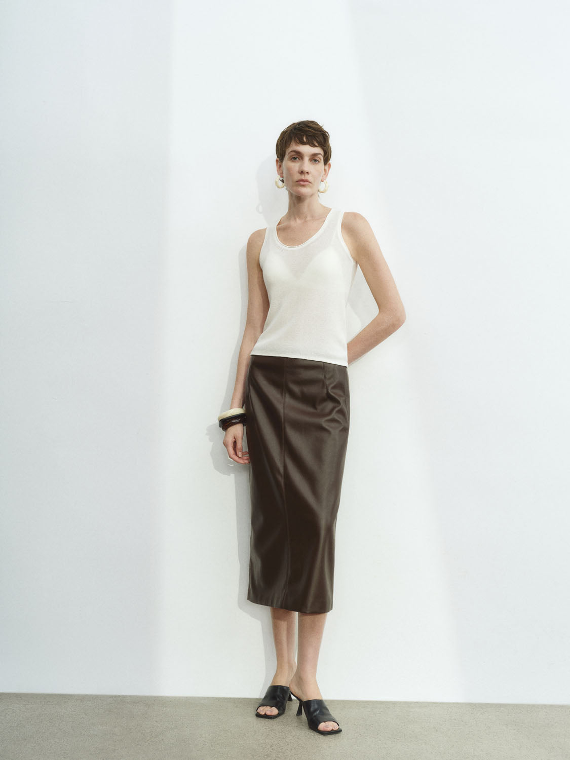 Knitted Sleeveless T-Shirts