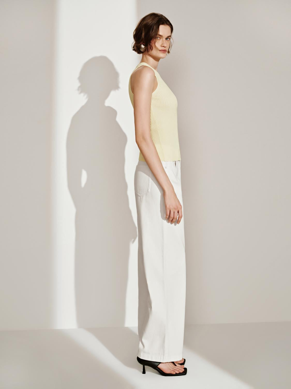 Knitted Sleeveless T-Shirts