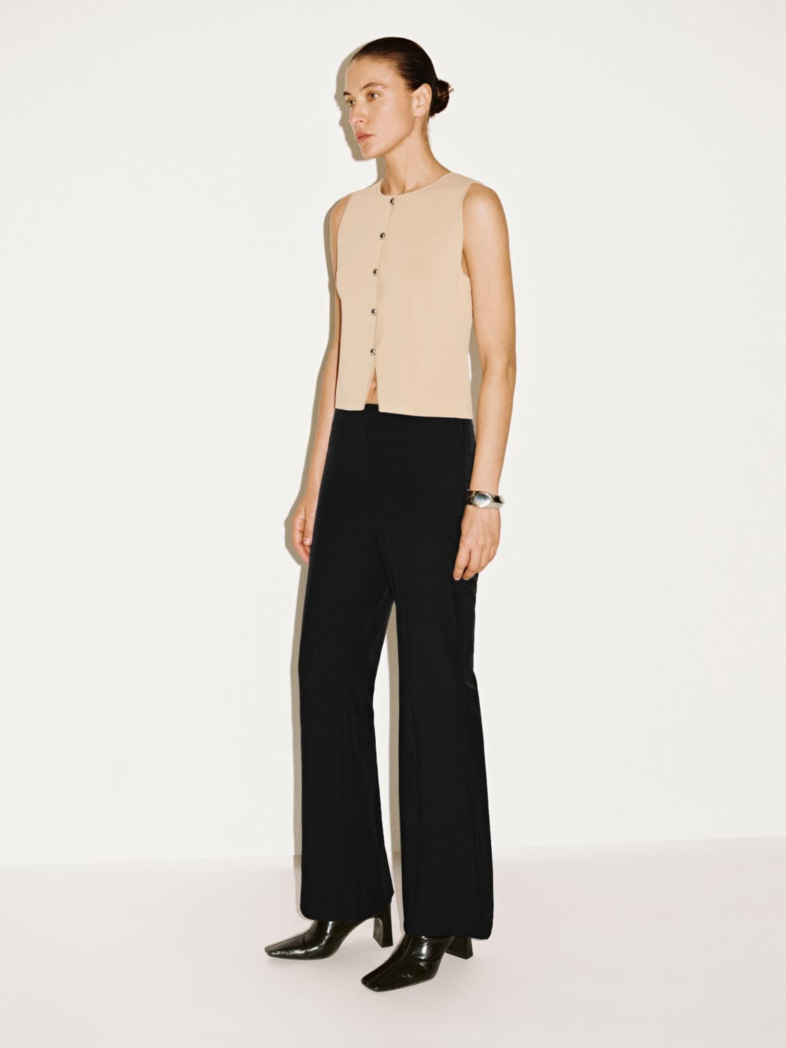 Sleeveless Knitted Cardigans