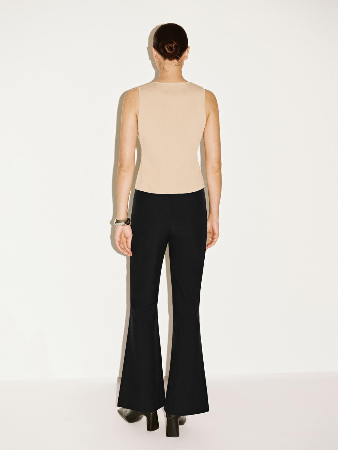 Sleeveless Knitted Cardigans