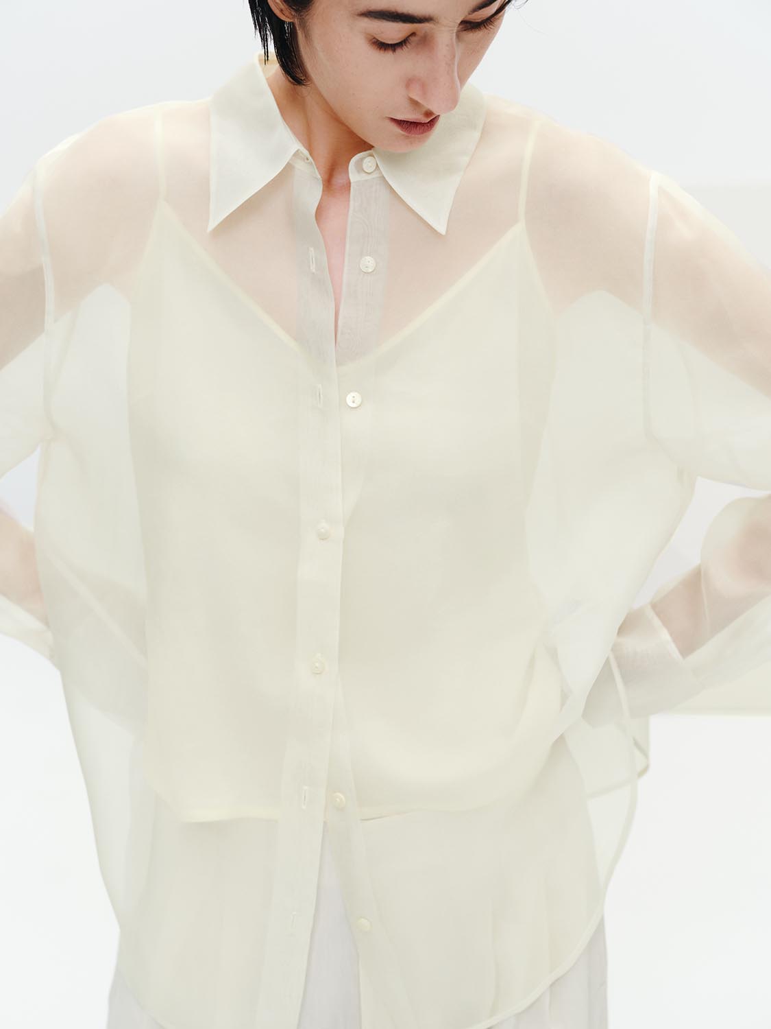 เสื้อเชิ้ตผ้าไหมโปร่งทรงหลวม 100%