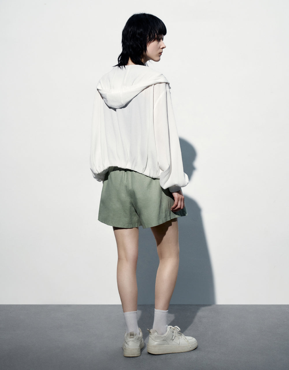 Drawstring Waist Regular Shorts