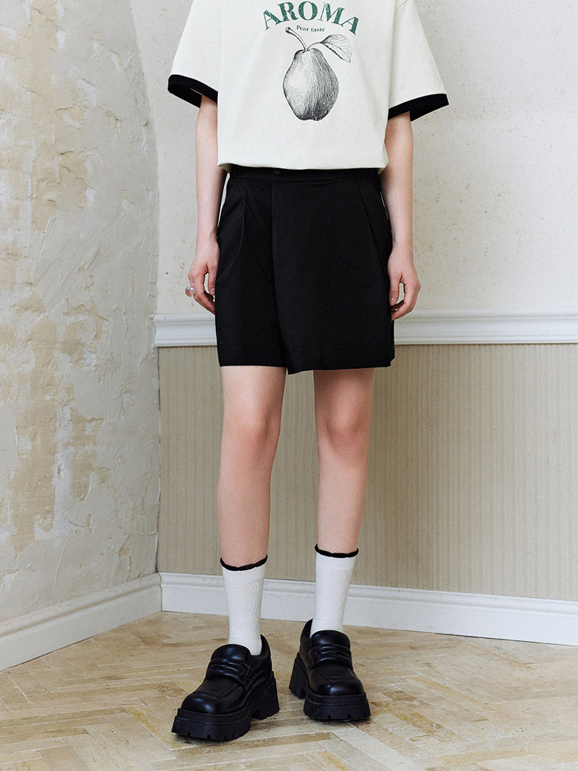 Pleated Short