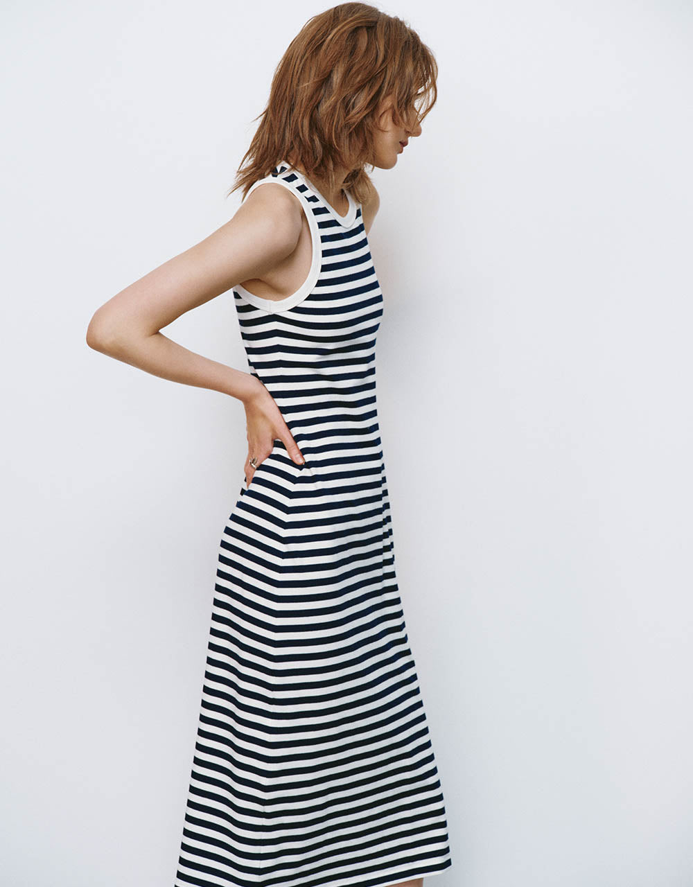 Striped Sleeveless Crew Neck Straight Dress