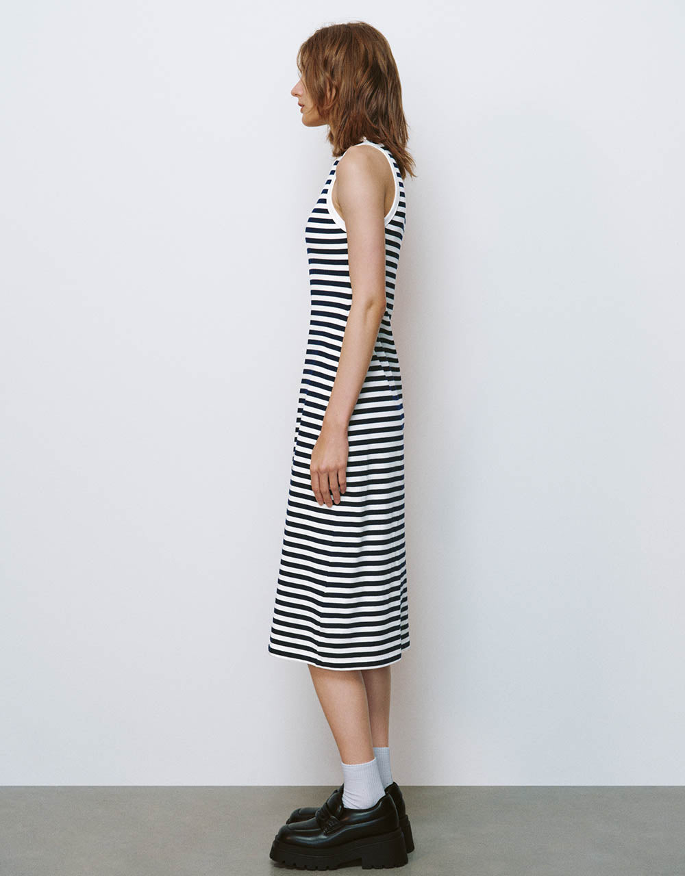 Striped Sleeveless Crew Neck Straight Dress