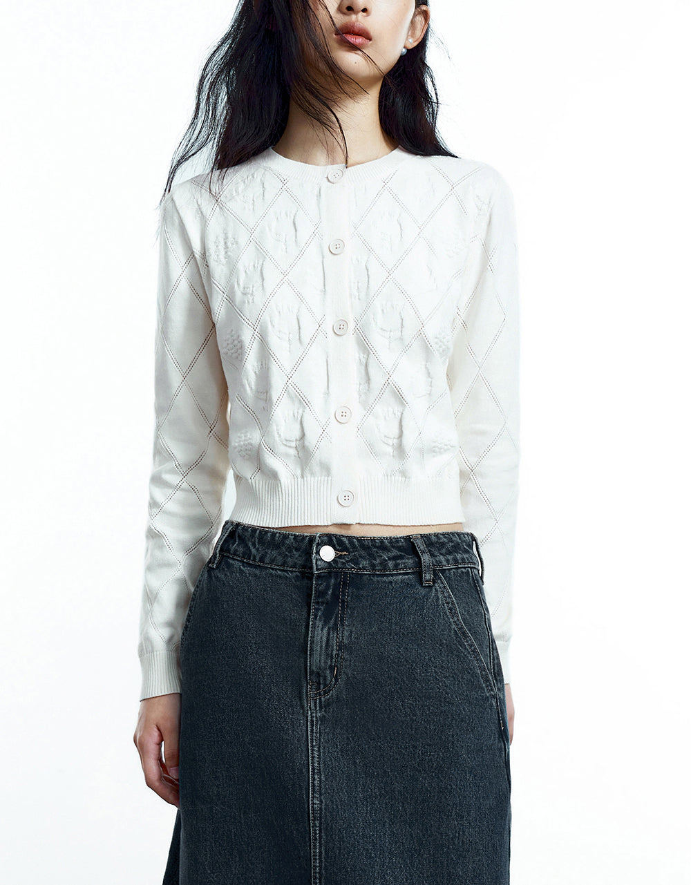 Embossed Crew Neck Knitted Cardigan