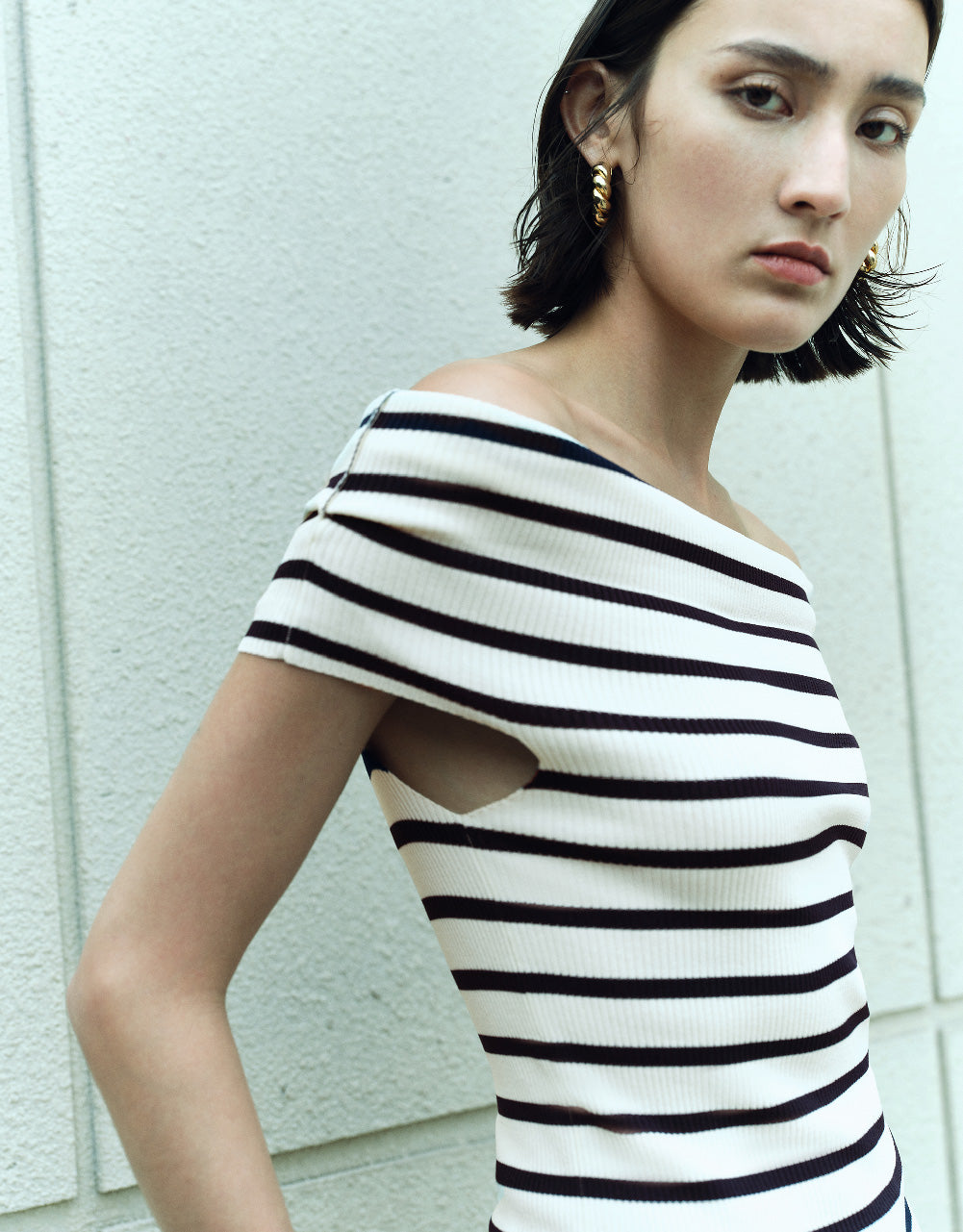 Striped Sleeveless Knitted Top