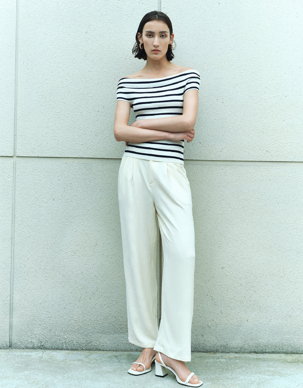 Striped Sleeveless Knitted Top