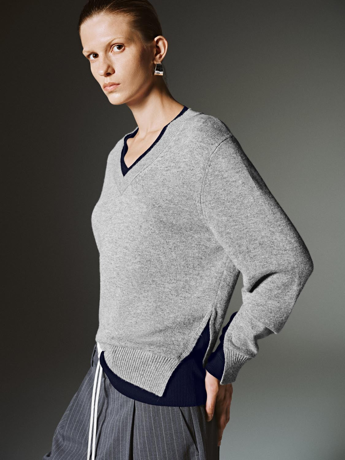 V-Neck Long Sleeve Knitted T-Shirts