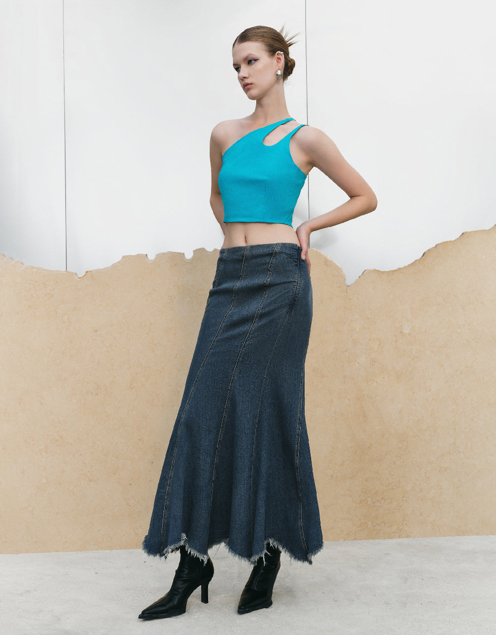 Square-Cut Collar Cami Top