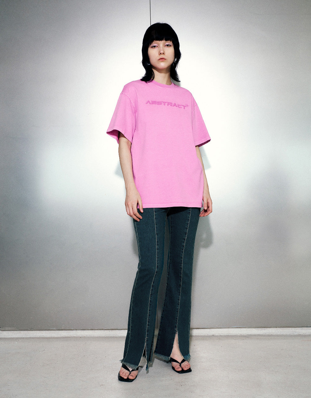 Abstract Embossed Crew Neck Loose T-Shirt
