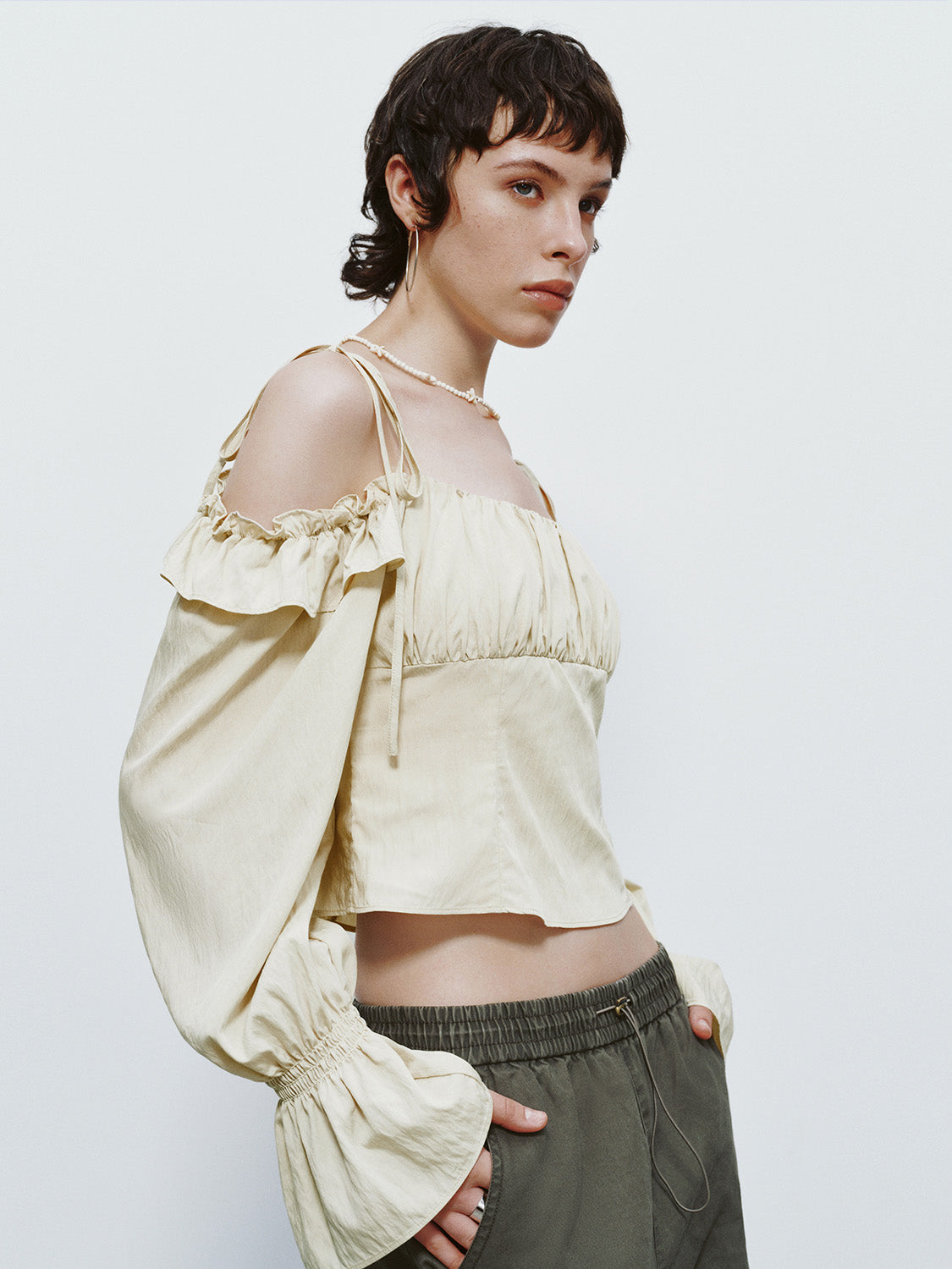 Off-Shoulder Straight Overhead Shirt