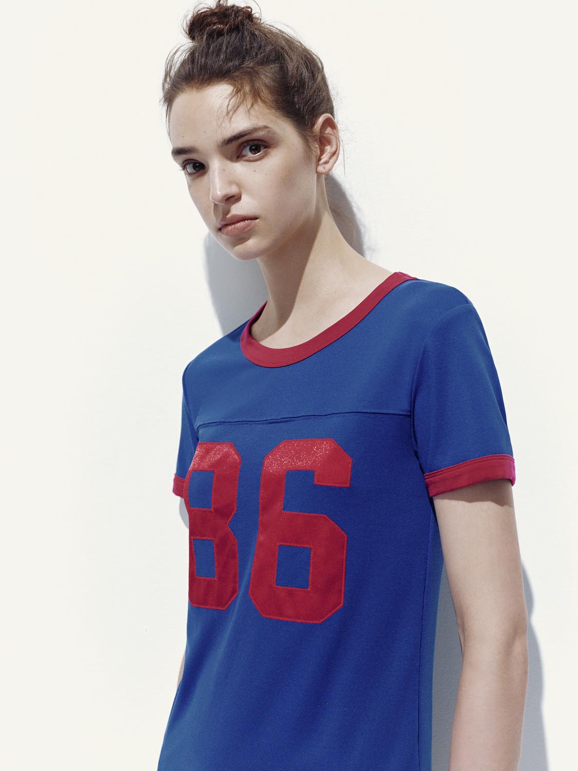 Contrast-Color Print T-Shirts