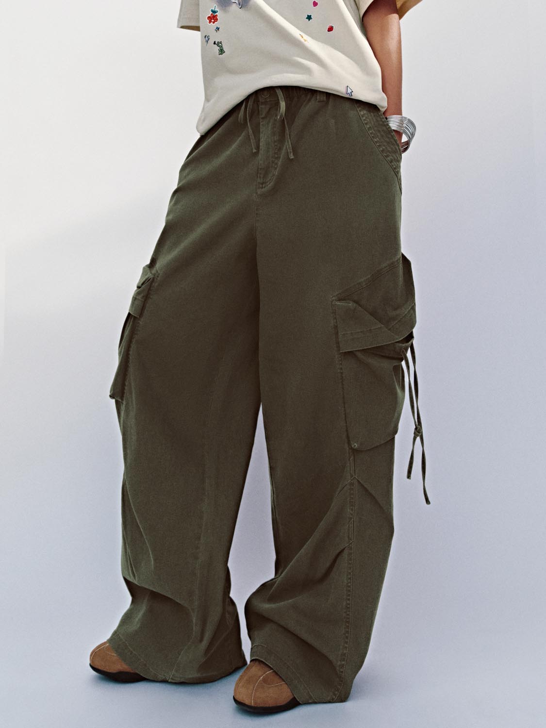 Flap Pocket Wide-Leg Pants
