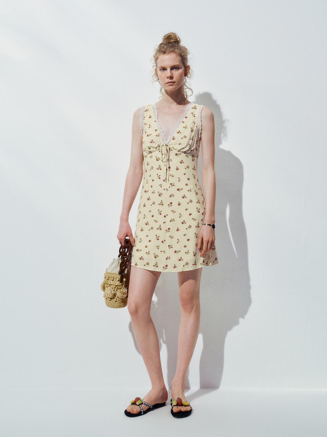 V-Neck Sleeveless Floral Mini Dresses