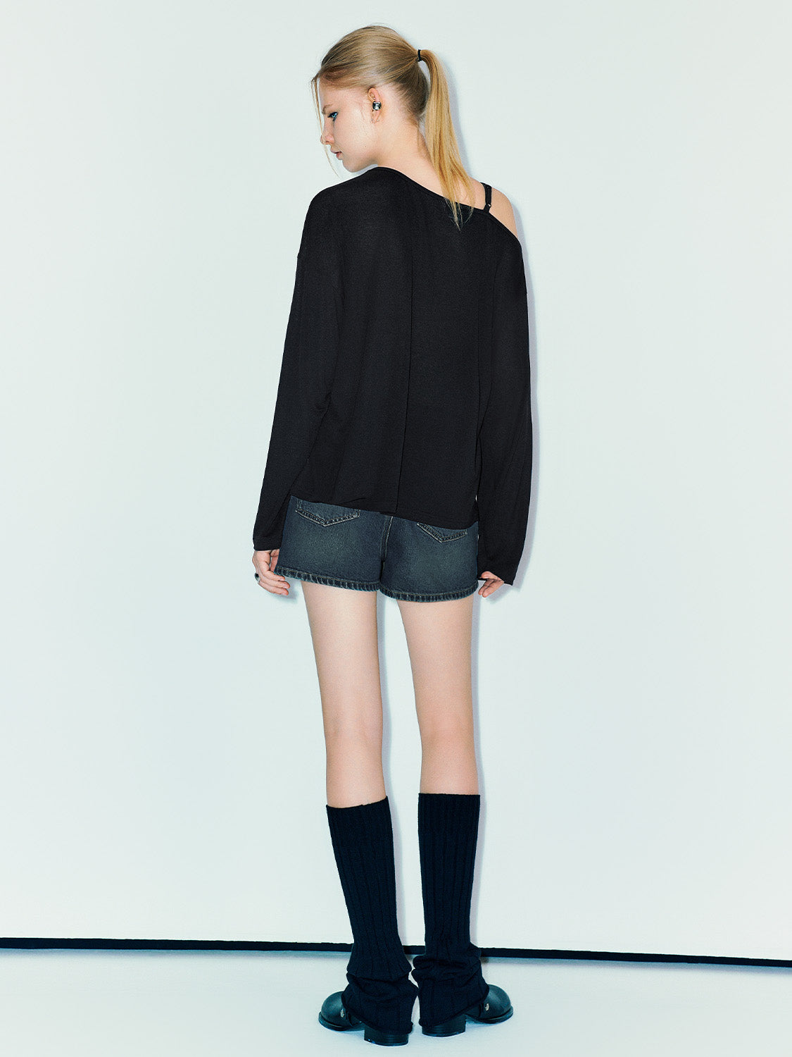 One Shoulder Loose T-Shirt