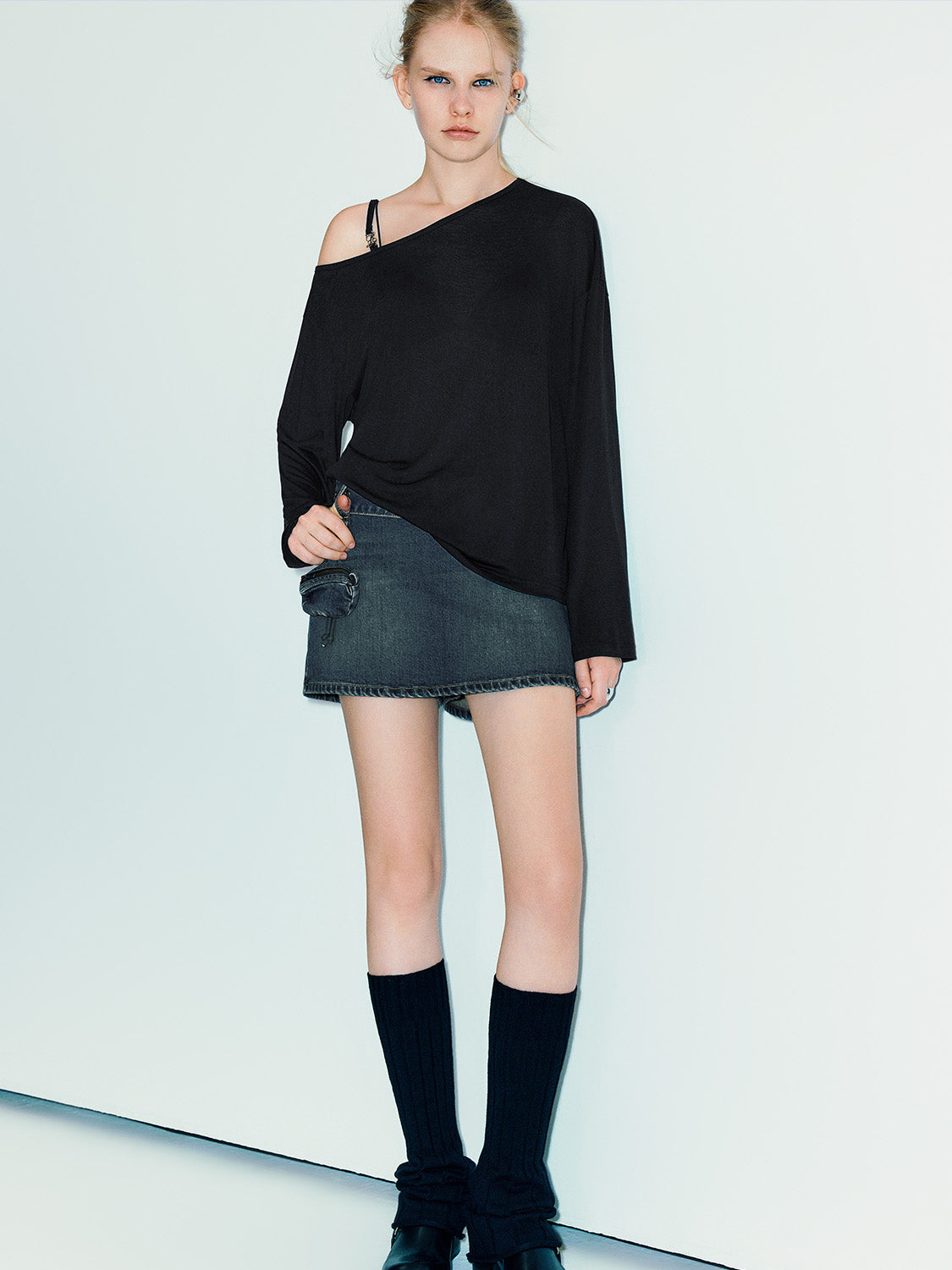 One Shoulder Loose T-Shirt