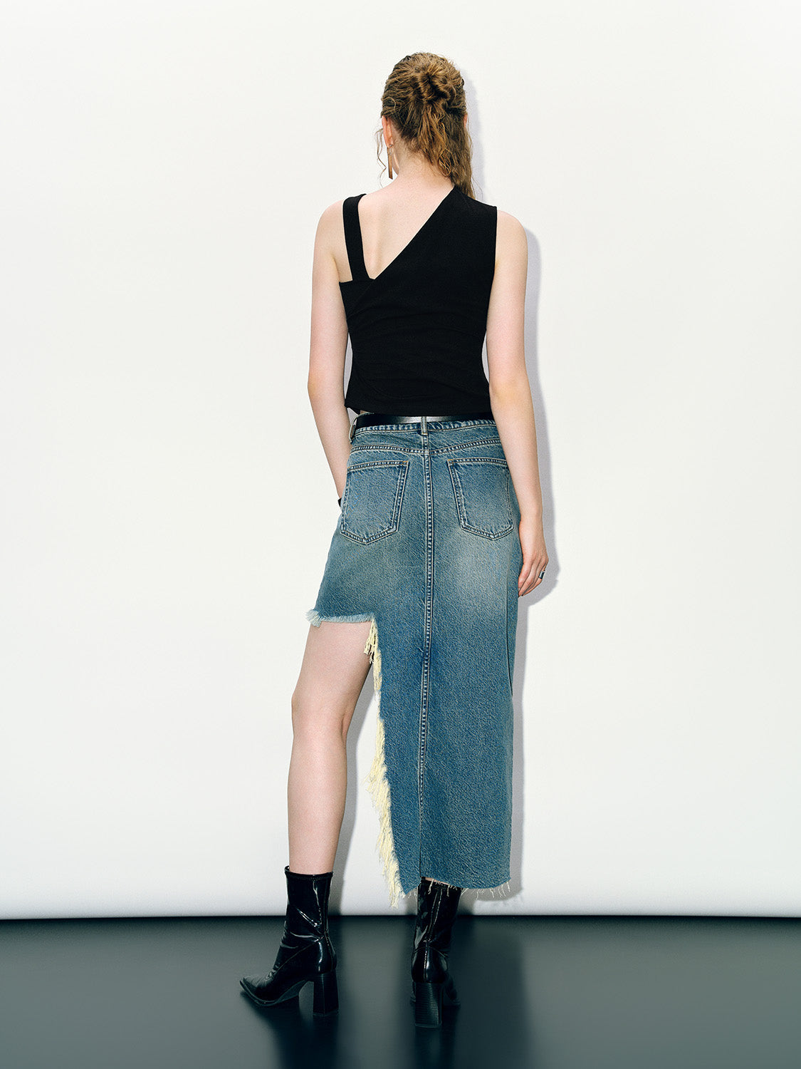 Sleeveless One Shoulder Skinny T-Shirt