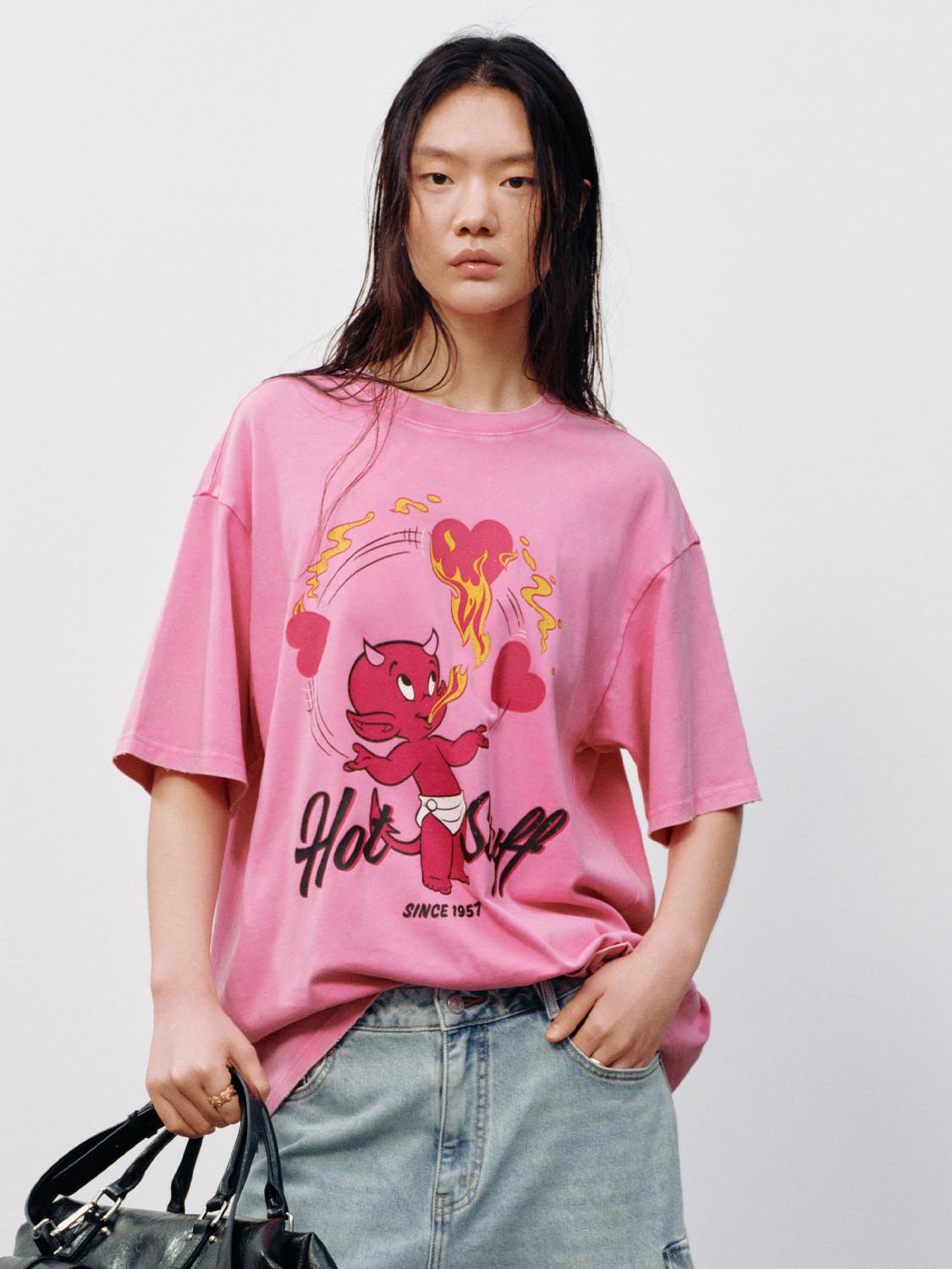 เสื้อยืดคอกลมพิมพ์ลาย