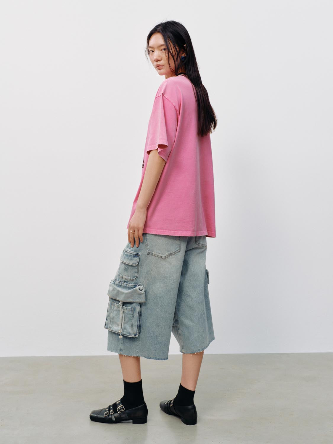 เสื้อยืดคอกลมพิมพ์ลาย