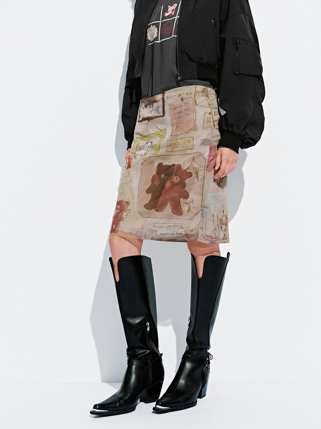 Graphic Straight Midi Skirts