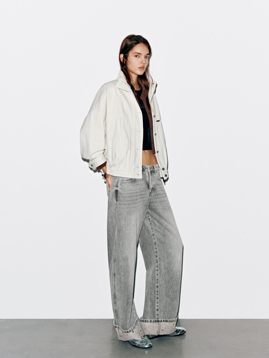 Loose Fit Barrel Leg Jeans