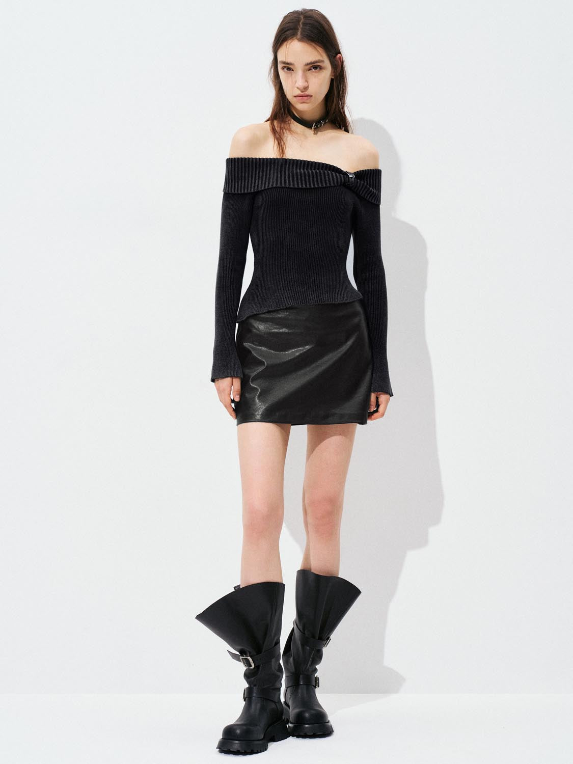 Knitted Off-the-Shoulder T-Shirts