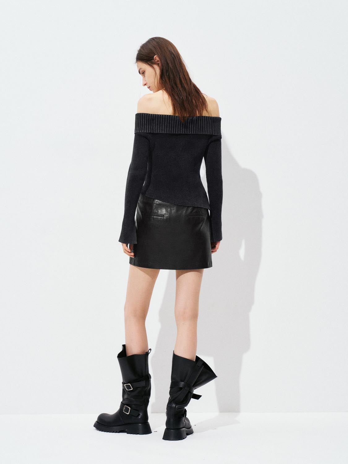 Knitted Off-the-Shoulder T-Shirts